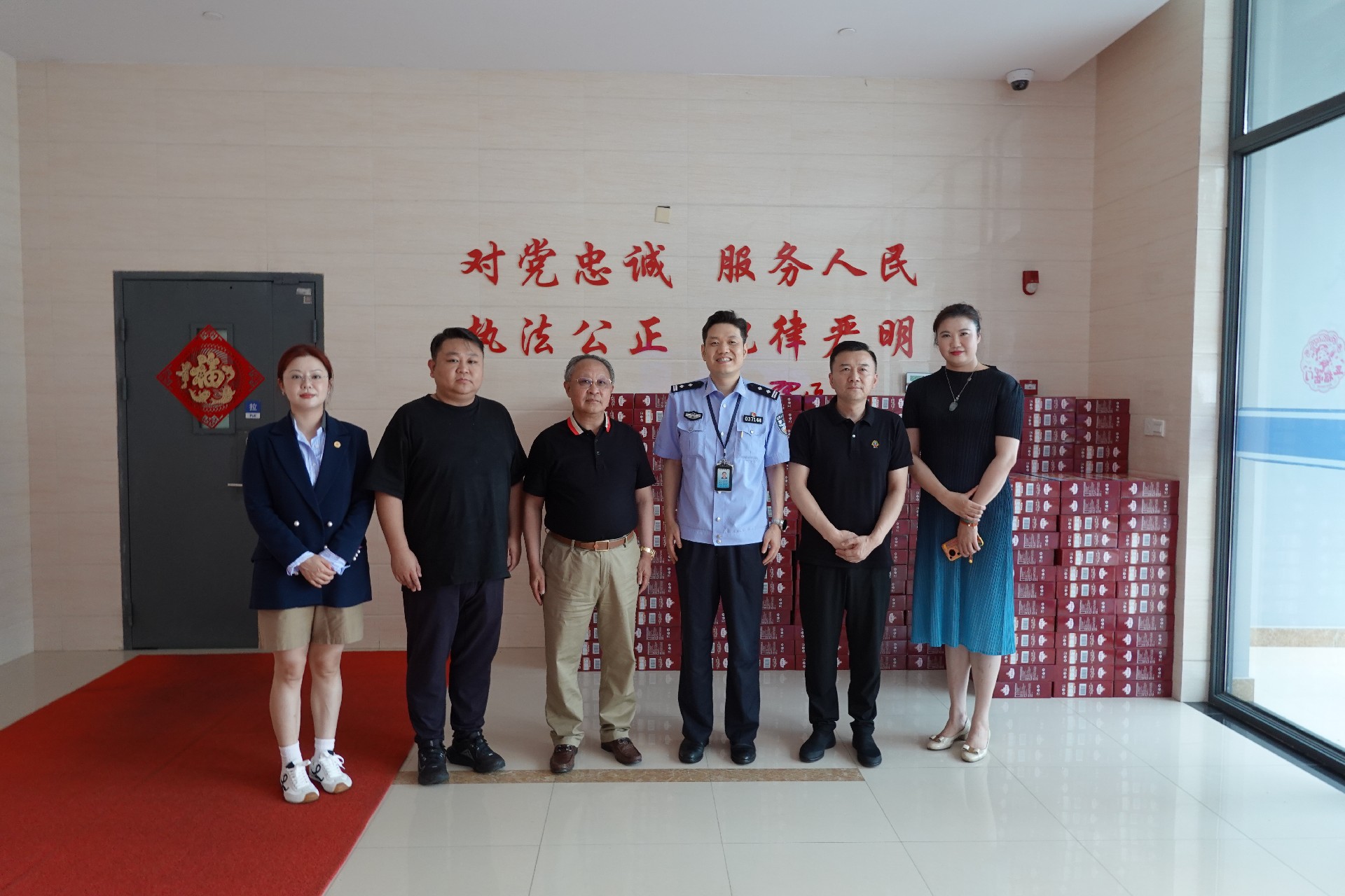 慰問上海市虹口區(qū)看守所、拘留所.jpg